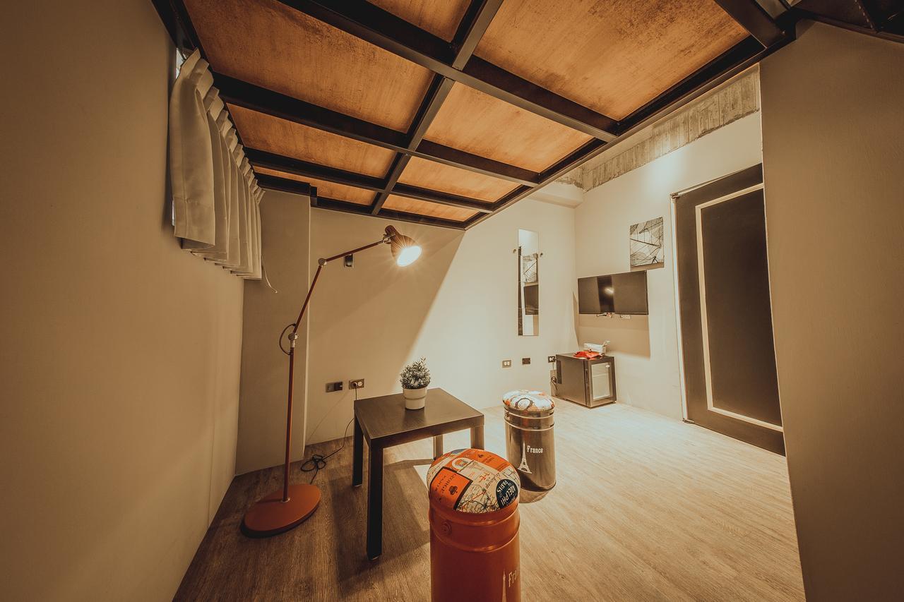 Pier 2 Apartment Kaohsiung Luaran gambar